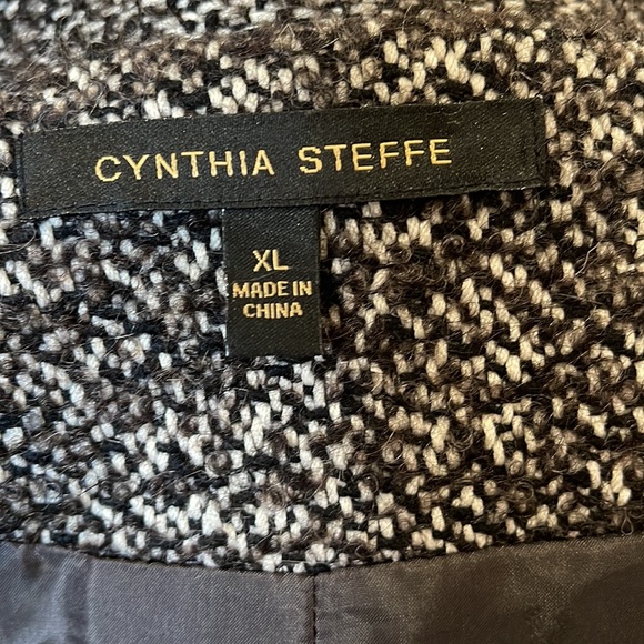Cynthia Steffe Grey & Black Tweed Coat size xl - Picture 8 of 10